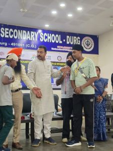 खालसा पब्लिक हायर से. स्कूल